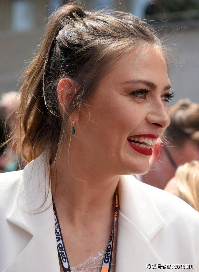 包含反败为胜首场状态出色，瑞士队观众沸腾！，莎拉波娃重返赛场比赛高潮迭起的词条-九游娱乐官网